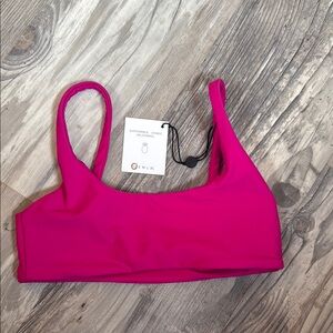 Skatie Mya Top Fuchsia Print XS NWT